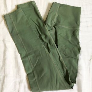 BuffBunny Luna Leggings in Sage